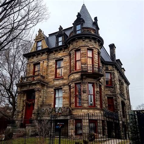 Franklin Castle (Tiedemann House) | Haunted castle, Abandoned castles, Most haunted