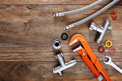 7 Plumbing Tools Every Homeowner Should Have
