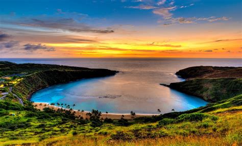 Hanauma Bay - the Best Place to Go Snorkeling in Hawaii - Places To See ...