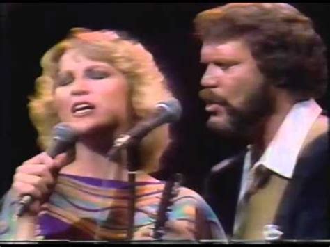 Glen Campbell & Tanya Tucker Sing "Dream Lover" - YouTube