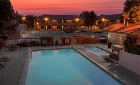 Bend OR Resorts, Hotels, & Motels | All Bend Hotels & Motels | Oregon hotels, Hotel motel, Hotel