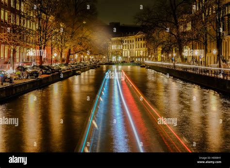 amsterdam canal night Stock Photo - Alamy