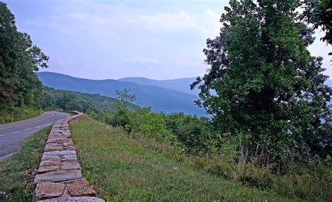 Skyline Drive Overlook | There are 75 scenic overlooks on th… | Flickr