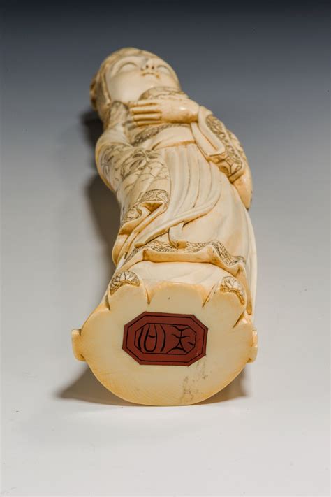 CHINESE CARVED IVORY TUSK OF GUANYIN - Richard Gardner Antiques