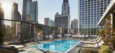 13 Best Hotels With Rooftop Pool in Chicago, Illinois, USA - Updated ...