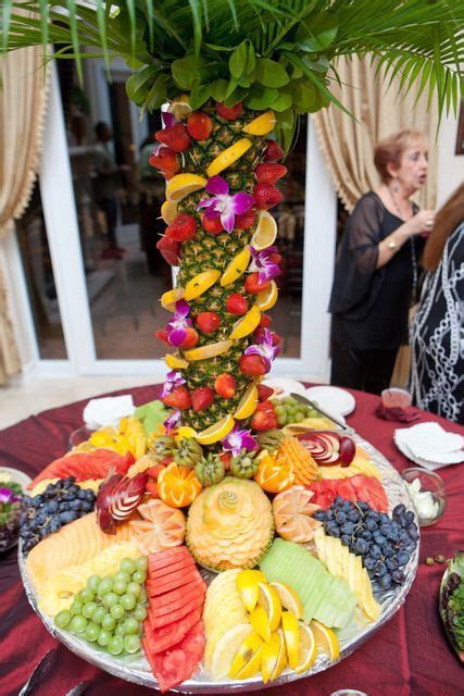 Edible Arrangements | Fruit displays, Fruit display, Fresh fruit recipes