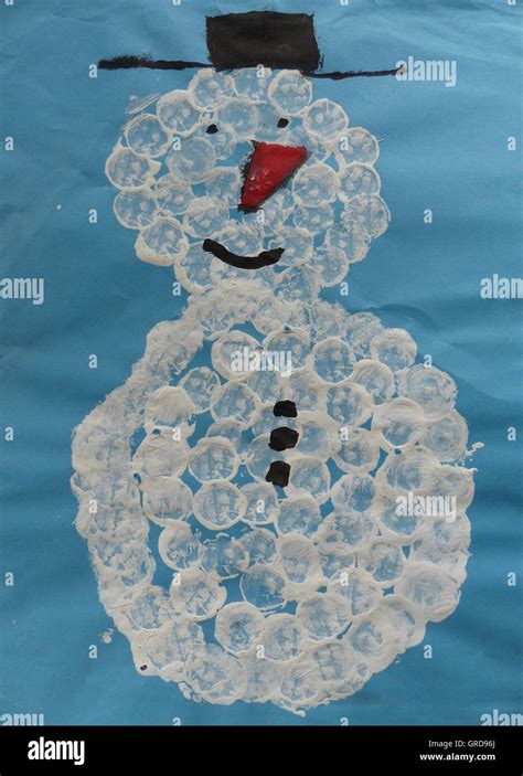 Snowman Kids Drawing Stock Photo - Alamy