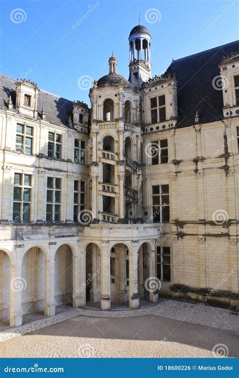 Chambord Castle Architecture Stock Photo - Image of sunny, leonardo ...