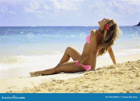 Girl In Pink Bikini At The Beach Stock Photos - Image: 16415093