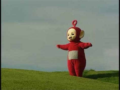 Teletubbies - Laa-Laa and Po say "Eh-Oh!" to each other and have a Big ...