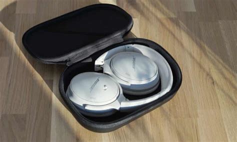 Bose QC45 review: commuter favourite noise-cancelling headphones ...