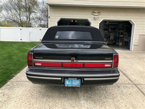 1991 LINCOLN TOWN CAR - PRESIDENTIAL EDITION - Classic Lincoln Town Car 1991 for sale