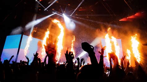 Wallpaper ID: 9065 / concert, stage, fire, spotlights, dark, 4k free ...