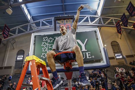 Penn beats Harvard in Ivy League tournament final, 68-65