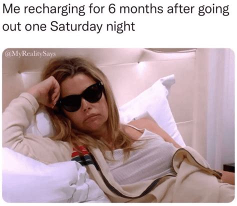 30 Funny Introvert Memes That Require Absolutely Nothing From You