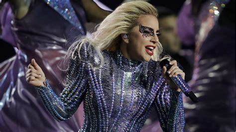 Lady Gaga show heavy on hits, light on politics | Inquirer Entertainment