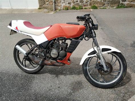 This little beauty of a friend , Yamaha 50cc : motorcycles