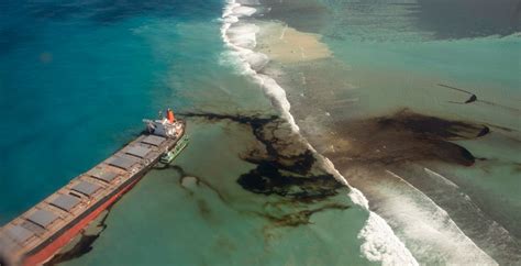 Mauritius races to contain oil spill, protect coastline