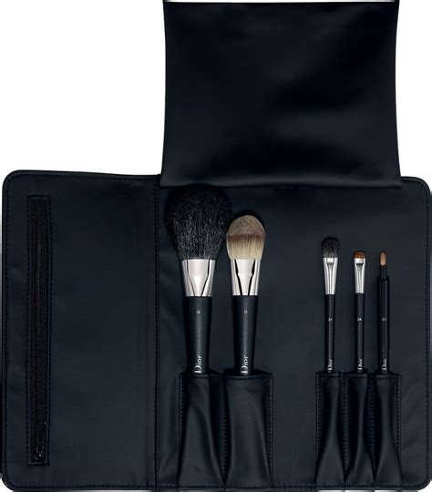 DIOR Backstage Makeup Artists Brush Set | Dior beauty, Makeup brush set ...