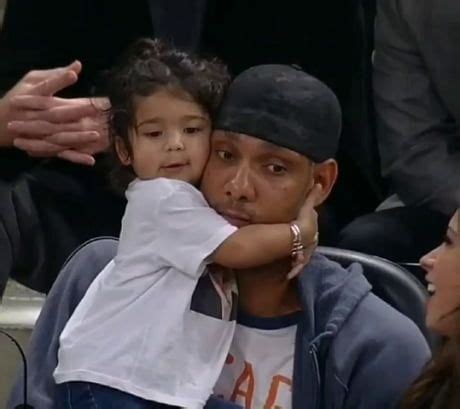 Tim Duncan with his daughter | Tim duncan, Family is, Best funny pictures