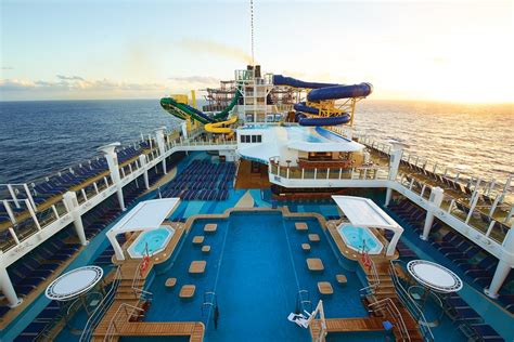 Norwegian Escape Cruise Ship Details | United Cruises