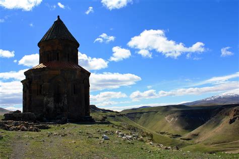 Ani: The Ruins Of An Armenian Kingdom - Travel Tramp