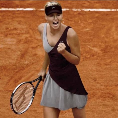 Maria Sharapova Tennis Outfits