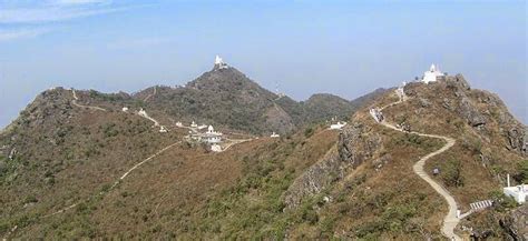 Tour India: Pilgrimage to Sammed Shikharji Jain India