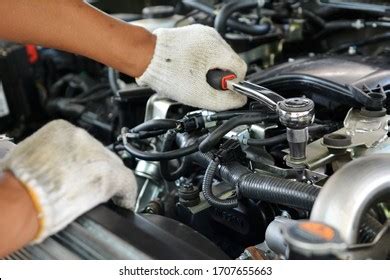 649,262 Car Repair Images, Stock Photos & Vectors | Shutterstock