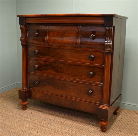 Magnificent Quality Victorian Mahogany Antique Scottish Chest of Drawers. - Antiques World