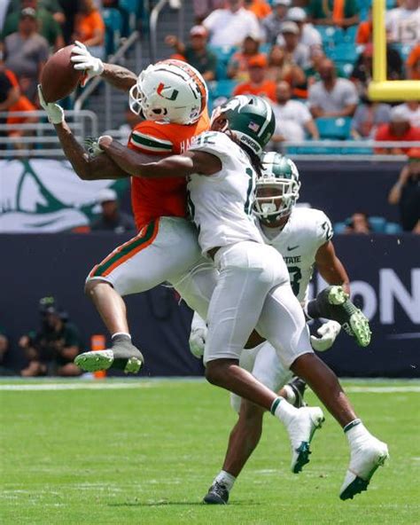 University of miami football photos and premium high res pictures – Artofit