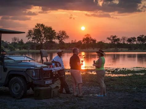 The Iconic Sundowner. What is it? - African Safaris Ltd