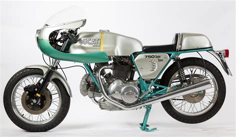 1974 Ducati 750SS - Stuart Parr Classics