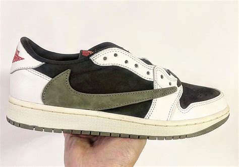 Travis Scott Air Jordan 1 Low OG Olive WMNS DZ4137-106 | SneakerNews.com