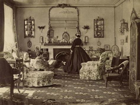 A Rare Look Inside Victorian Houses From The 1800s (13 Photos) – Dusty Old Thing