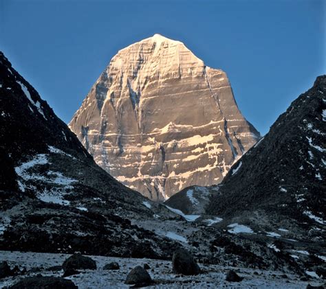 Mount Kailash Wallpapers - Top Free Mount Kailash Backgrounds - WallpaperAccess