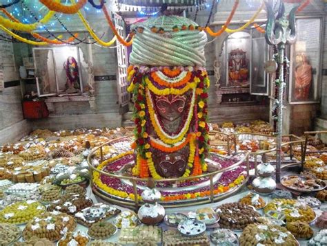 Shravan & the Sacred Energy of Pashupatinath Temple | by Shashi Dubey ...