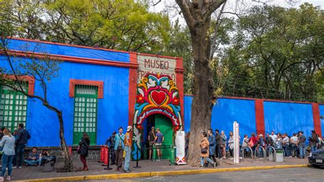 ¿Quién construyó la Casa Azul de Frida Kahlo? | Architectural Digest