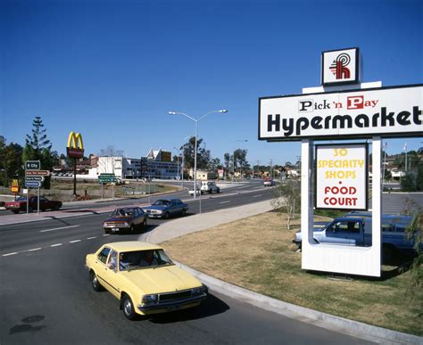 Remember when the Pick n Pay Hypermarket opened? : r/brisbane