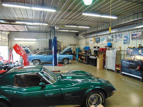 Classic Car Restoration - Roberts Corvettes and Classics