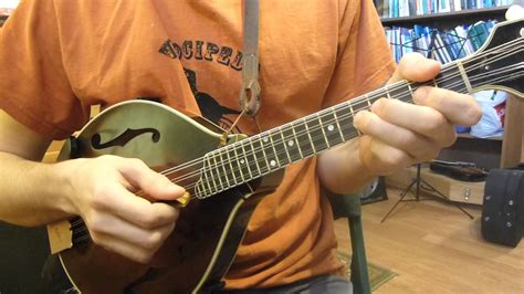 Mandolin Lessons | Roberts Music Institute