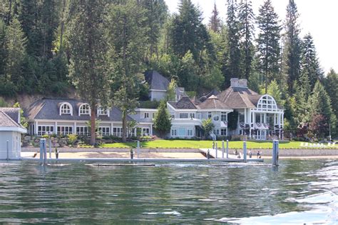 Lake Coeur d'Alene Waterfront Homes. Special Homes on the lake