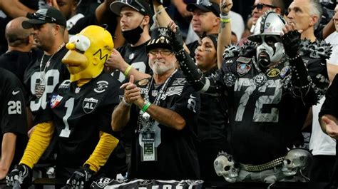 Raiders Fans Are Still Split On Believing Team Can Make Playoffs