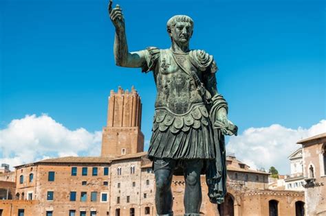 Free Photo | Statue of augustus caesar in rome italy