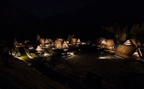 Suganuma, a village of gassho-zukuri styled farmhouses in the Gokayama ...