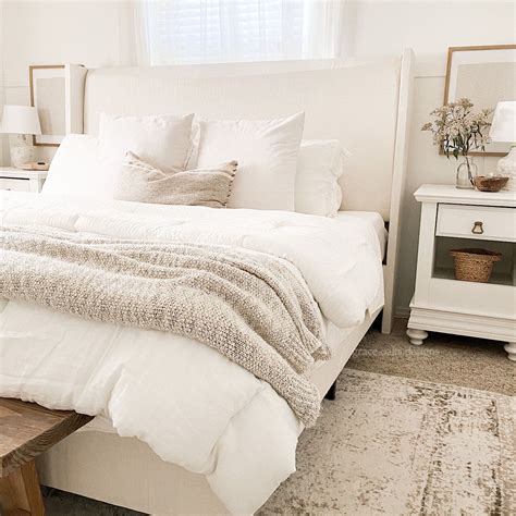 DESIGN TRENDS & DISCOVERING YOUR DESIGN STYLE - Grace Oaks Designs in 2021 | Cream and white ...