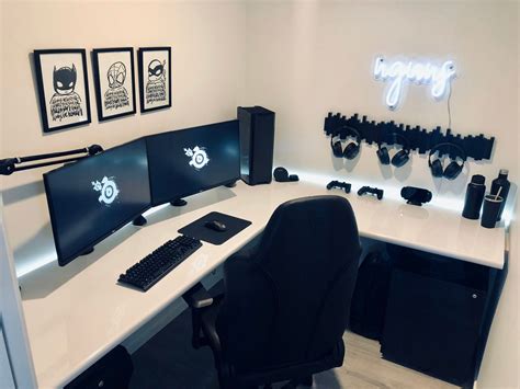 My SteelSeries Setup. Black&White and Minimal. : r/steelseries