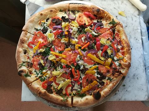 Ultimate Guide to the Best Vegan Pizza in Los Angeles 2020