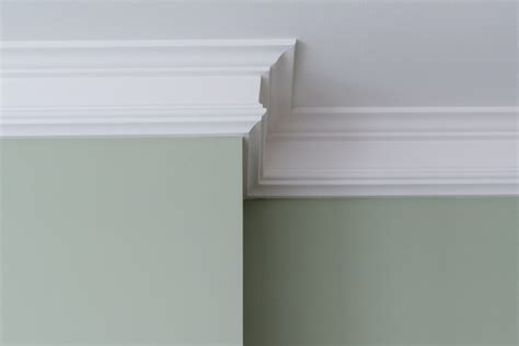 Cost of Crown Molding | Cost to Install Crown Molding