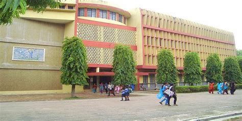 Nirmala College Muvattupuzha: Courses, MCA, Hostel, Scholarship, Admission